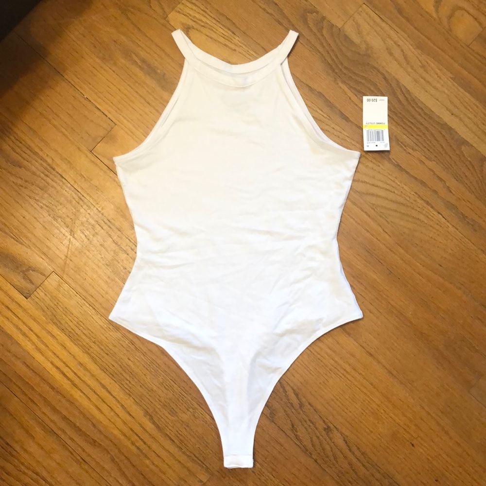 *NWT* White Bodysuit- Size M